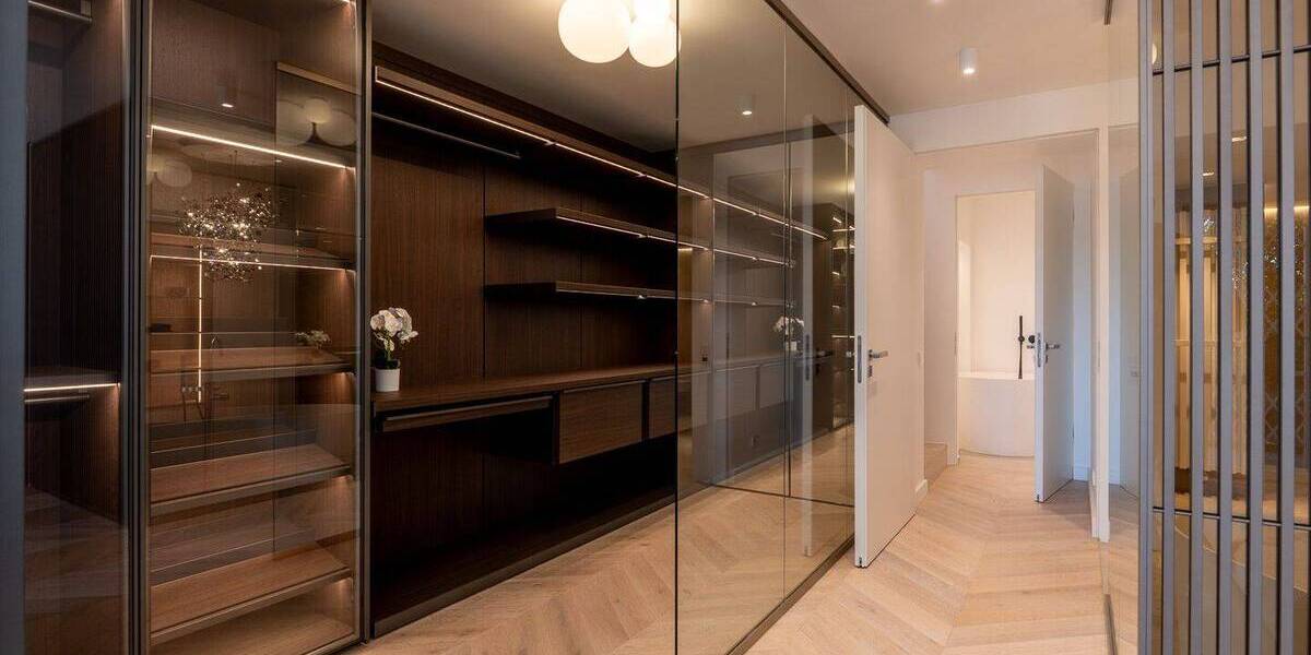 Etagenwohnung Düsseldorf Wittlaer - 3 Zimmer, 135 m&sup2;, 1.099.000&euro; | Angebot:25695557