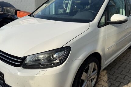 VW Touran 160.000 km 9.400 &euro; Essen 45356