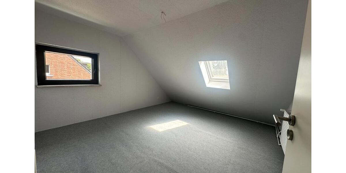 Einfamilienhaus Duisburg Walsum - 7 Zimmer, 150 m&sup2;, 390.000&euro; | Angebot:27537597