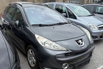 Peugeot 207 185.000 km 1.850 &euro; Essen 45143