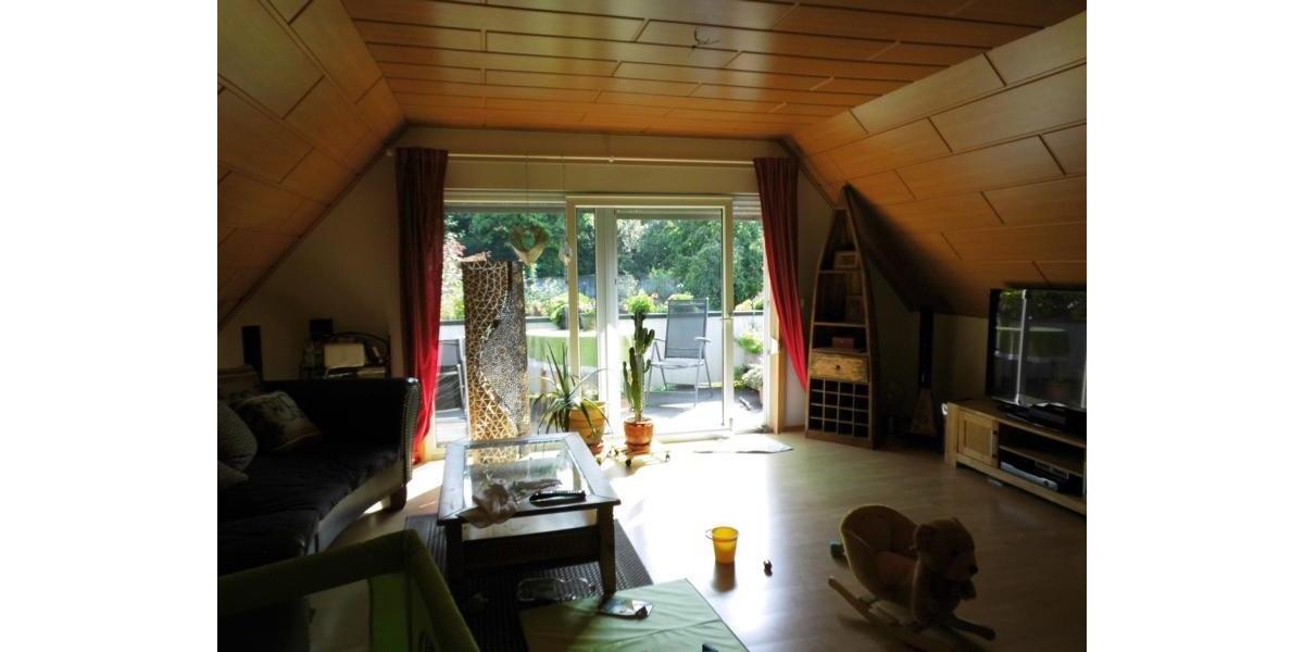 Dachgeschoßwohnung Wuppertal Dönberg - 3.5 Zimmer, 108 m&sup2;, 830&euro; | Angebot:26476704