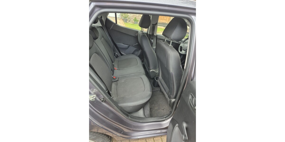 Hyundai i10 24.000 km 9.999 &euro; Dormagen 41539