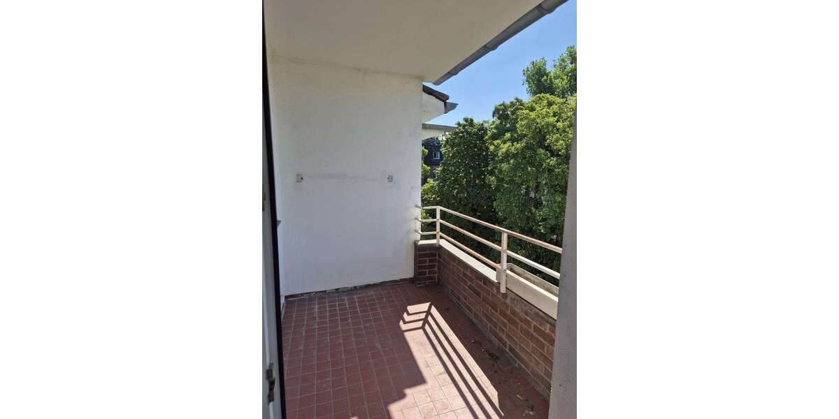 Etagenwohnung Düsseldorf Oberbilk - 3 Zimmer, 76 m&sup2;, 800&euro; | Angebot:26976398