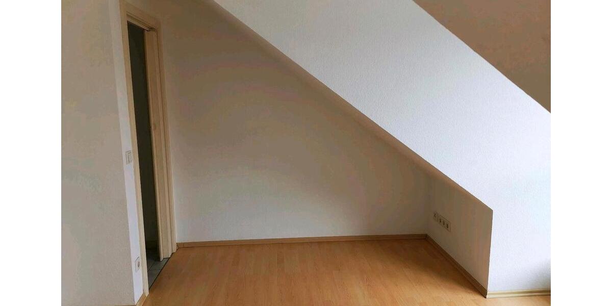 Dachgeschoßwohnung Velbert - 2 Zimmer, 56 m&sup2;, 546&euro; | Angebot:27544558