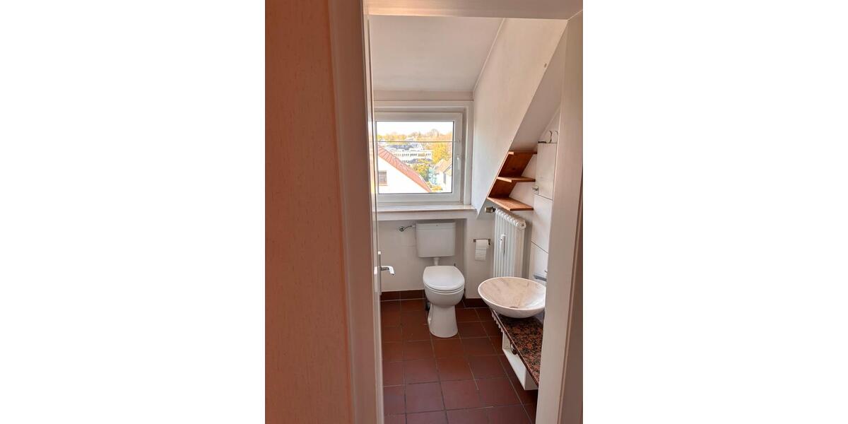 Dachgeschoßwohnung Erkrath - 3 Zimmer, 85 m&sup2;, 890&euro; | Angebot:26329360
