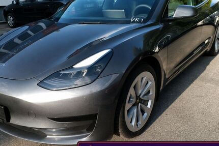 Tesla Model 3 42.800 km 25.999 &euro; Wuppertal 42281