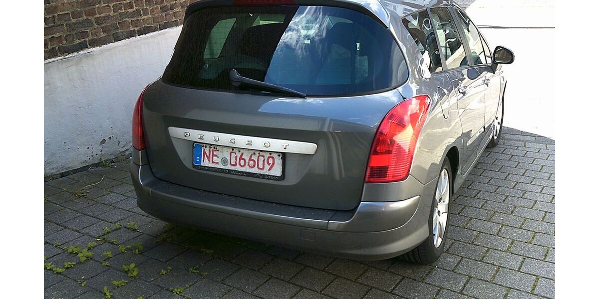 Peugeot 308 232.800 km 2.900 &euro; Grevenbroich 41516