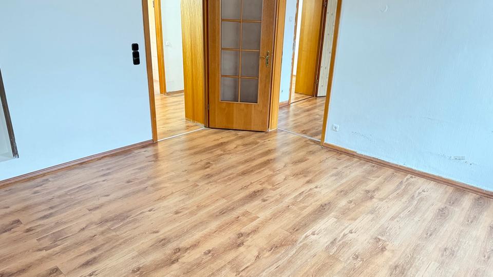 Etagenwohnung Duisburg Duisburg-Mitte - 2 Zimmer, 55 m&sup2;, 789&euro; | Angebot:25972355