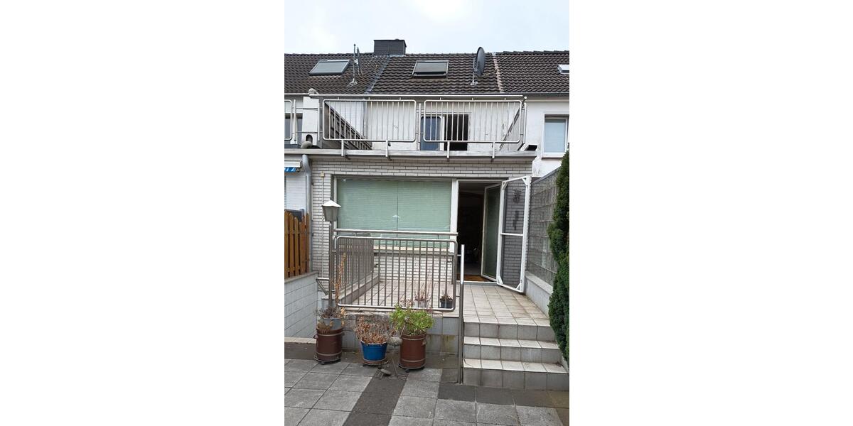 Reihenhaus Duisburg Hochheide - 4 Zimmer, 110 m&sup2;, 259.000&euro; | Angebot:27081987