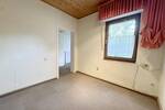 Einfamilienhaus Oberhausen Sterkrade-Mitte - 8 Zimmer, 145 m&sup2;, 275.000&euro; | Angebot:26572490