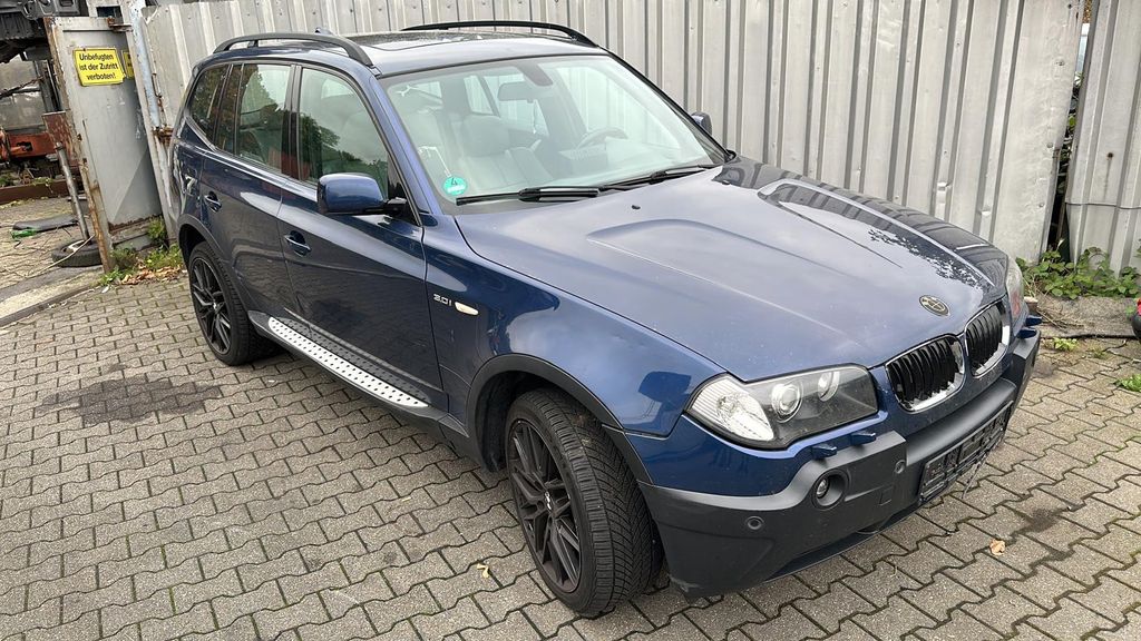 BMW X3 266.000 km 5.699 &euro; Mülheim 45481