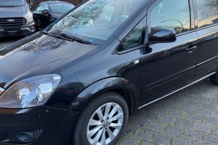 Opel Zafira 118.000 km 7.499 &euro; Neuss 41462