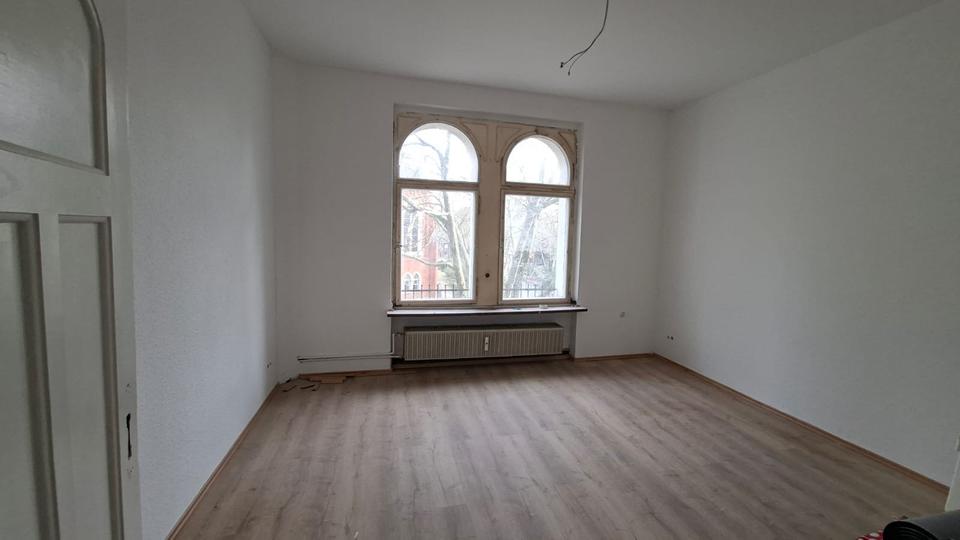 Etagenwohnung Duisburg Hamborn - 4 Zimmer, 130 m&sup2;, 855&euro; | Angebot:25904672