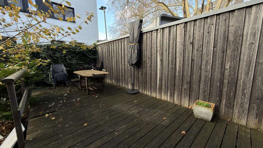 Großes Büro- und Praxisfläche in Hattingens Altstadt mit IT-Raum, LAN, Seminarraum und Gartennutzung - Gewerbeobjekt Hattingen Baak | Angebot:24705235