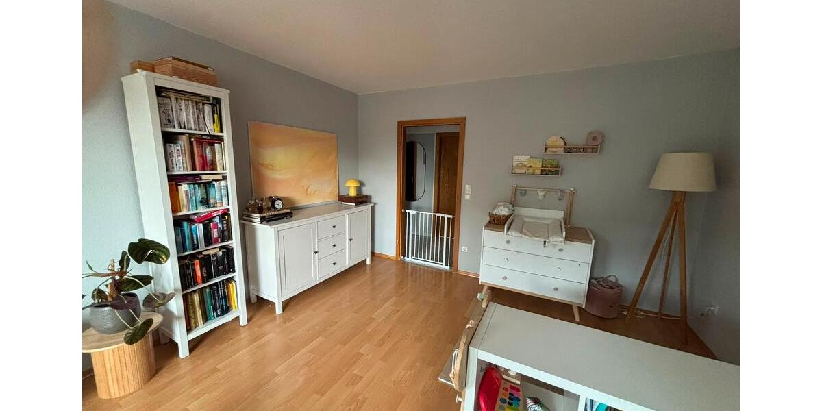 Dachgeschoßwohnung Moers Rheinkamp - 2 Zimmer, 65 m&sup2;, 195.000&euro; | Angebot:27213825