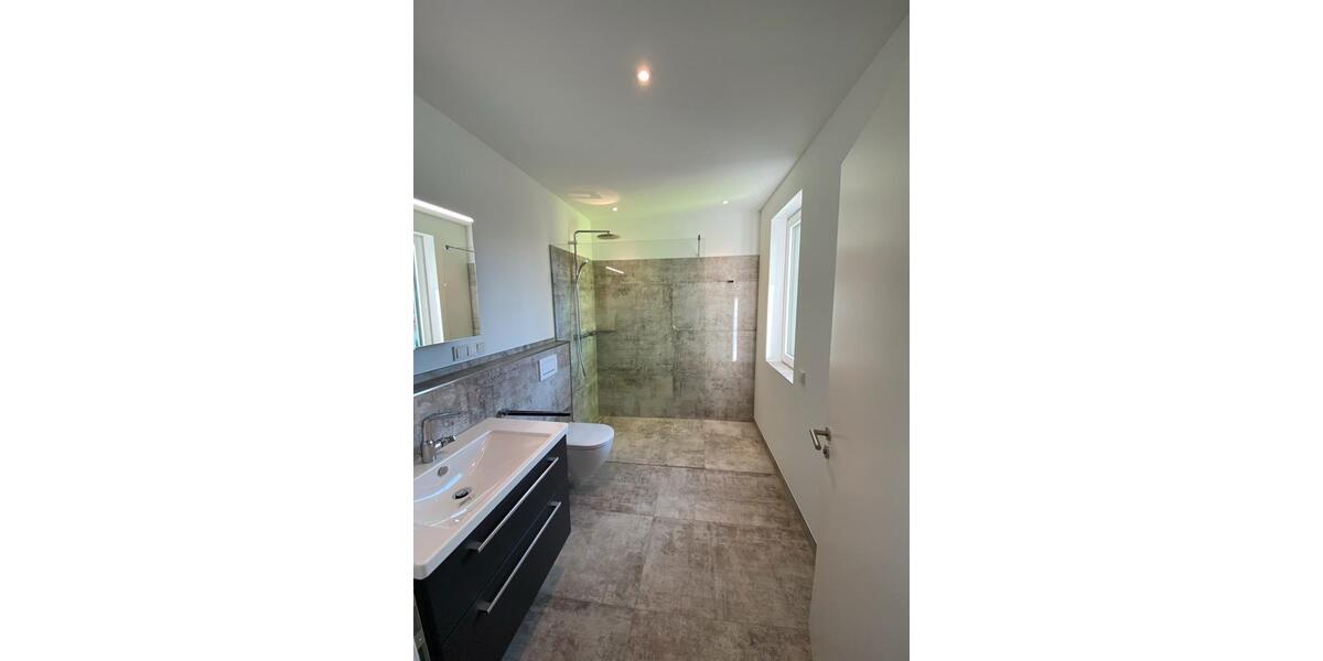Doppelhaushälfte Essen Stadtbezirk VIII - 5 Zimmer, 140 m&sup2;, 2.700&euro; | Angebot:27552988