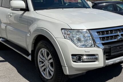 Mitsubishi Pajero 247.000 km 18.888 &euro; Düsseldorf 40231