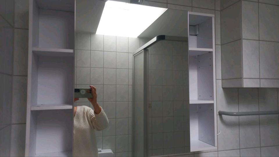Dachgeschoßwohnung Solingen Höhscheid - 1 Zimmer, 36 m&sup2;, 400&euro; | Angebot:27543473