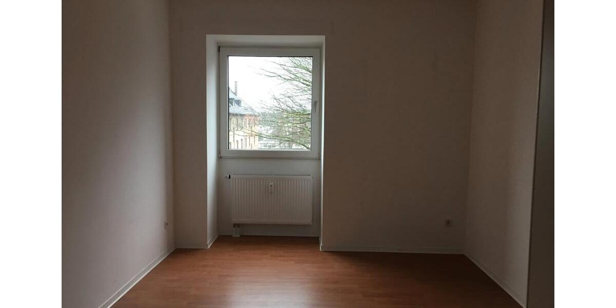 Dachgeschoßwohnung Essen Huttrop - 2 Zimmer, 59 m&sup2;, 495&euro; | Angebot:27535180