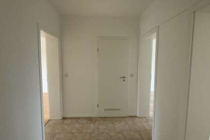 Wohnung Gelsenkirchen Gelsenkirchen-Mitte - 3 Zimmer, 70 m&sup2;, 450&euro; | Angebot:27535810
