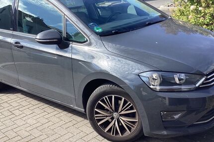 VW Golf Sportsvan 144.000 km 8.200 &euro; Velbert 42551
