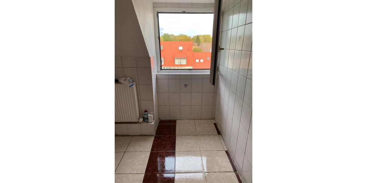 Dachgeschoßwohnung Duisburg Rheinhausen - 1 Zimmer, 45 m&sup2;, 590&euro; | Angebot:25875981