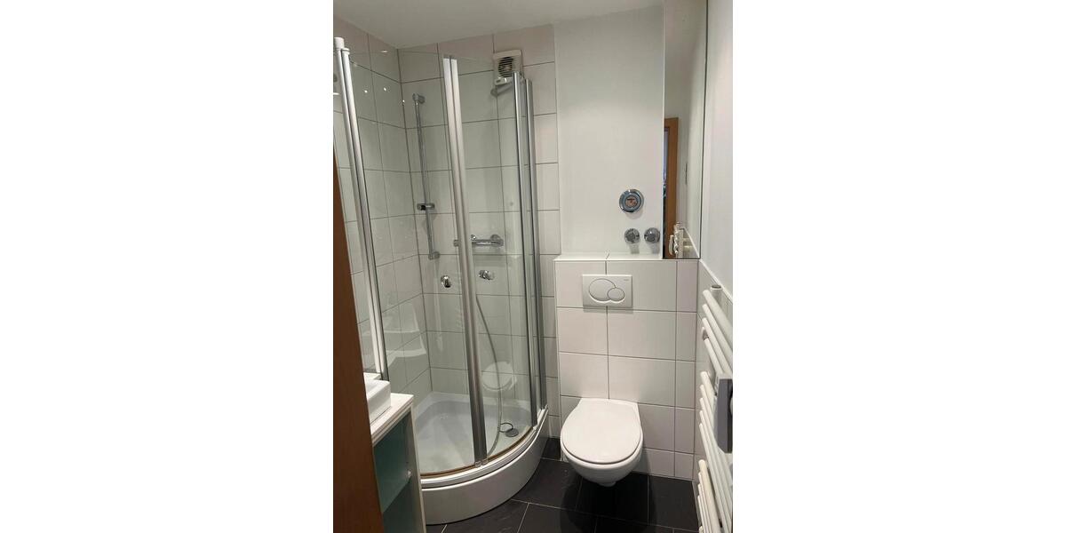 Dachgeschoßwohnung Mülheim an der Ruhr - 2 Zimmer, 73 m&sup2;, 750&euro; | Angebot:27541045
