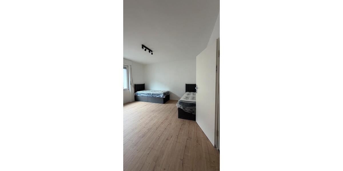 Etagenwohnung Essen Stadtbezirk III - 1 Zimmer, 28 m&sup2;, 790&euro; | Angebot:27572234