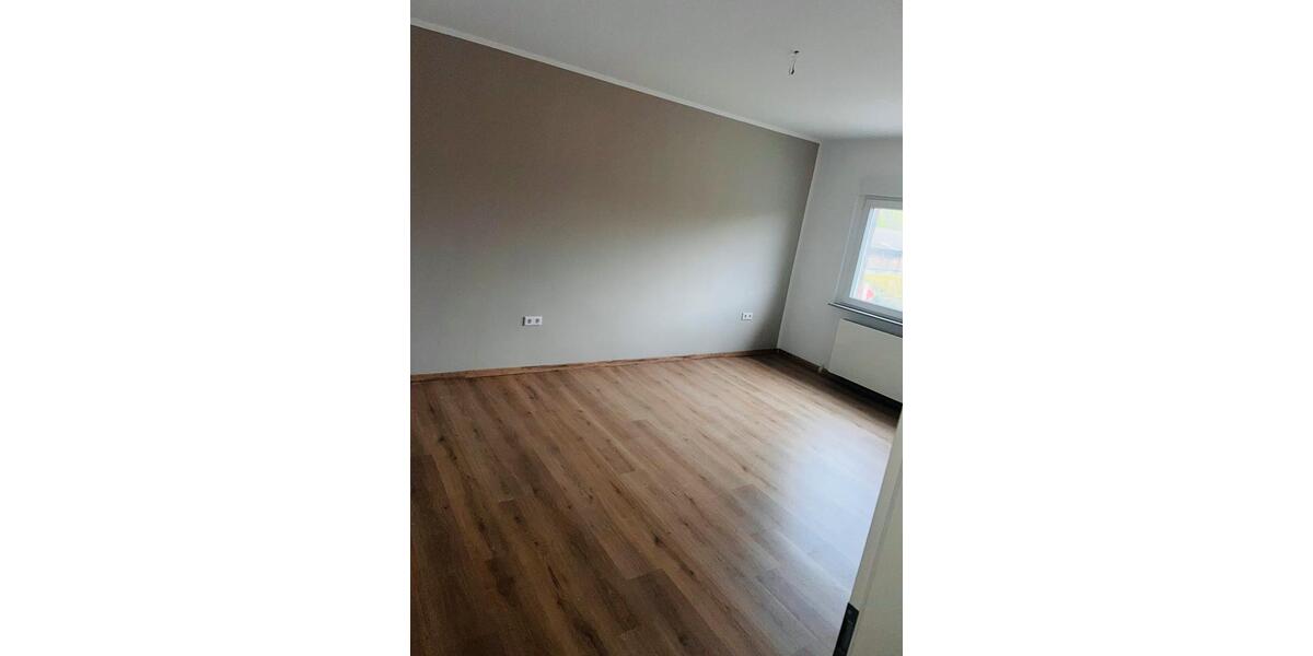 Etagenwohnung Oberhausen Rothebusch - 2 Zimmer, 65 m&sup2;, 950&euro; | Angebot:27572165