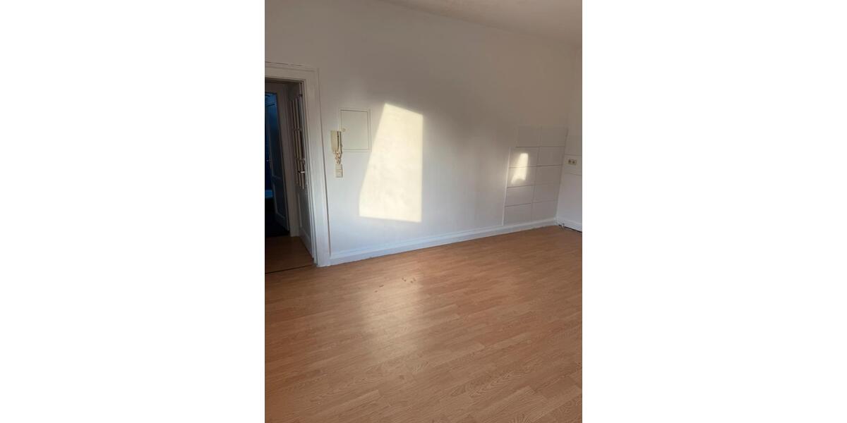Etagenwohnung Wuppertal Gemarkung Langerfeld - 2 Zimmer, 65 m&sup2;, 420&euro; | Angebot:25806792