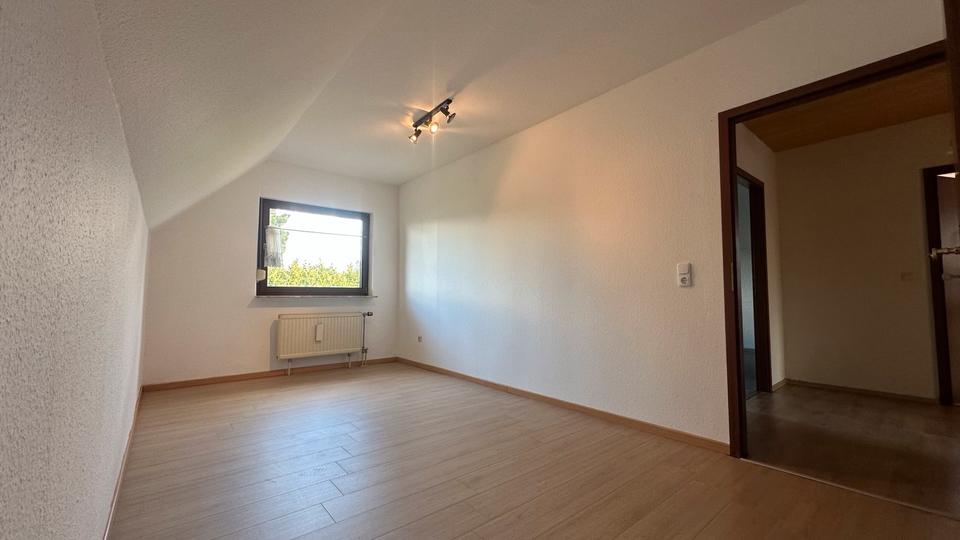 Maisonettenwohnung Krefeld Hülser Berg - 5 Zimmer, 105 m&sup2;, 1.180&euro; | Angebot:25947682