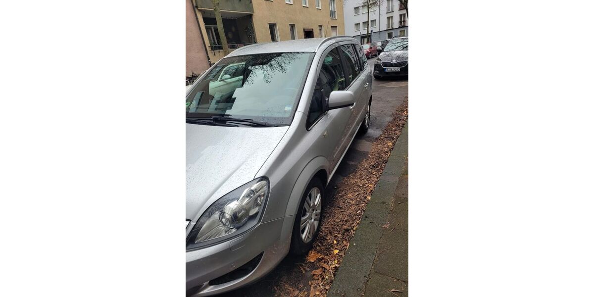 Opel Zafira 136.000 km 7.000 &euro; Düsseldorf 40239