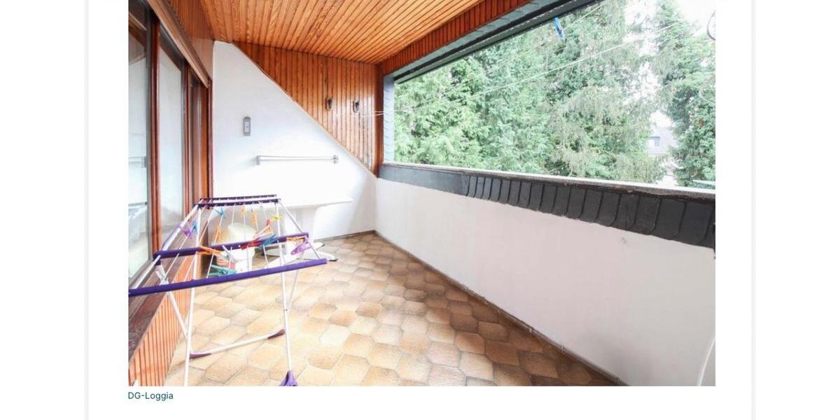 Dachgeschoßwohnung Solingen Wald - 3 Zimmer, 74 m&sup2;, 1.020&euro; | Angebot:26020341