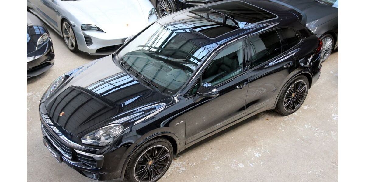 Porsche Cayenne 142.730 km 29.990 &euro; Düsseldorf 40237