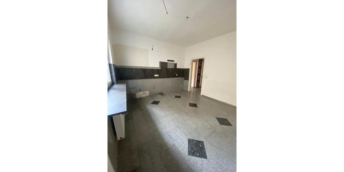 Erdgeschoßwohnung Oberhausen - 1 Zimmer, 110 m&sup2;, 1.425&euro; | Angebot:25967591