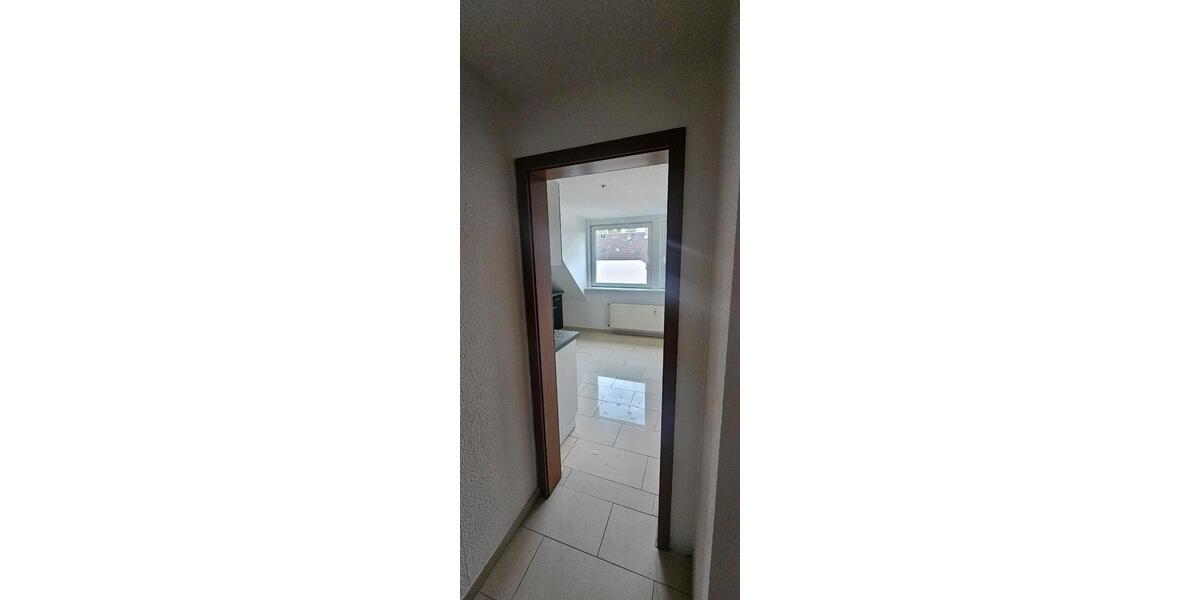 Dachgeschoßwohnung Oberhausen Osterfeld - 3.5 Zimmer, 63 m&sup2;, 860&euro; | Angebot:27539109