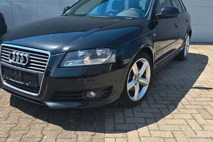 Audi A3 151.000 km 7.900 &euro; Grevenbroich 41515