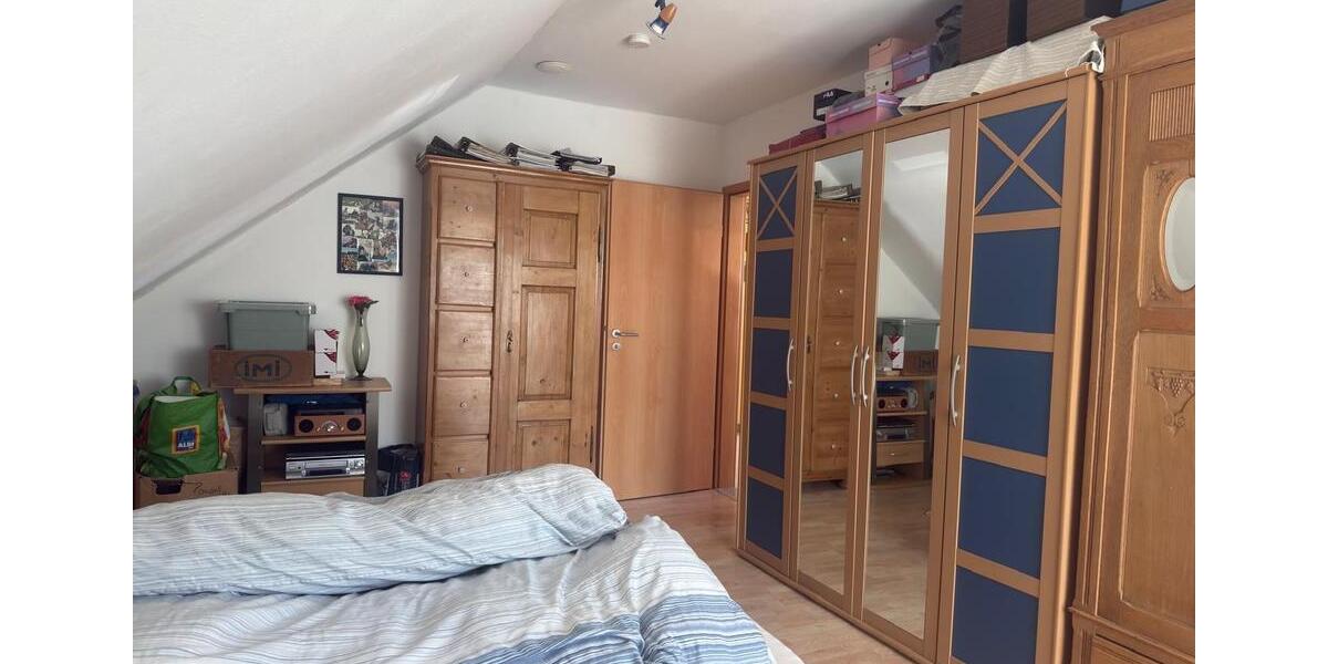 Dachgeschoßwohnung Duisburg Duisburg-Mitte - 2.5 Zimmer, 65 m&sup2;, 189.000&euro; | Angebot:27197338