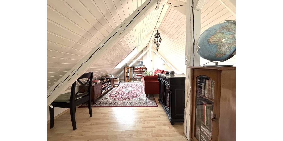 Etagenwohnung Essen Frohnhausen - 4 Zimmer, 118 m&sup2;, 225.000&euro; | Angebot:25999356