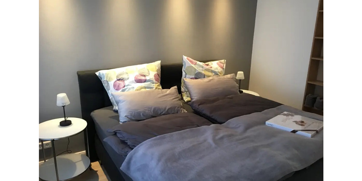 Etagenwohnung Düsseldorf Altstadt - 2 Zimmer, 72 m&sup2;, 500&euro; | Angebot:25958300