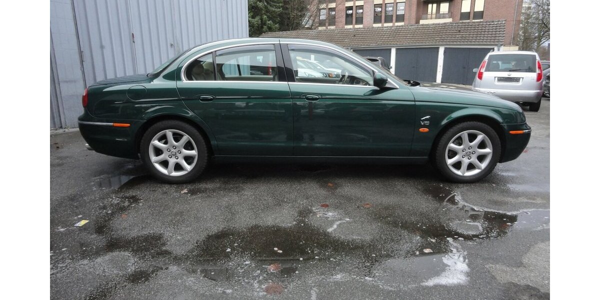 Jaguar S-Type 3.0 V6 Executive Autom Leder Navi Xenon 114.000 km 9.990 &euro; Neuss 41462