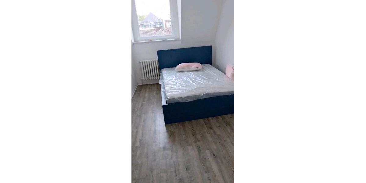 Dachgeschoßwohnung Essen Südviertel - 4 Zimmer, 102 m&sup2;, 1.140&euro; | Angebot:27564948