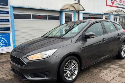 Ford Focus 136.000 km 6.950 &euro; Grevenbroich 41515