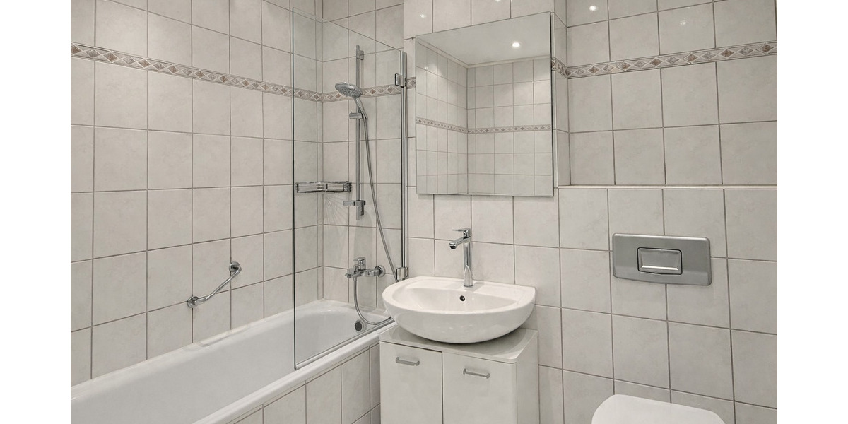 Etagenwohnung Ratingen Zentrum - 3 Zimmer, 71 m&sup2;, 219.000&euro; | Angebot:26474638