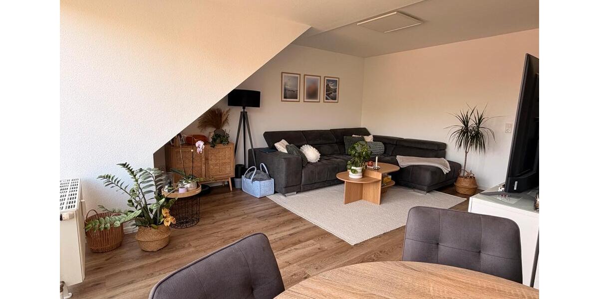 Dachgeschoßwohnung Duisburg Huckingen - 3 Zimmer, 70 m&sup2;, 230.000&euro; | Angebot:27213800