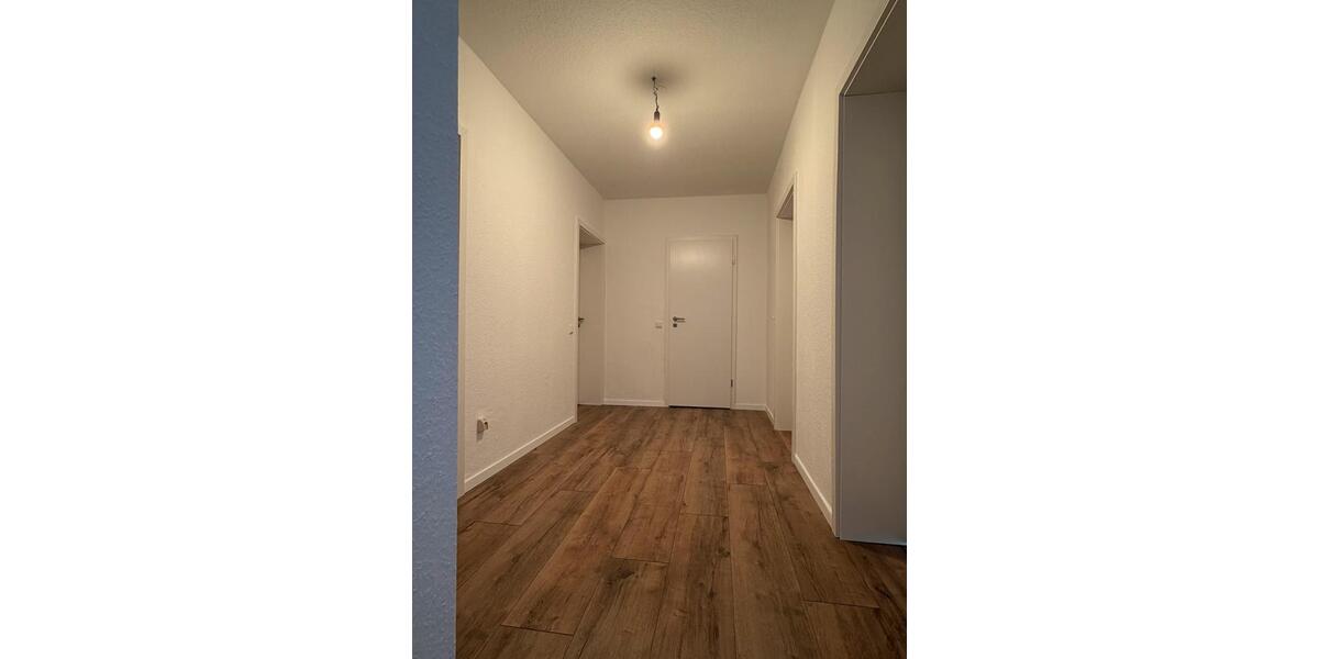 Etagenwohnung Duisburg Mittelmeiderich - 3 Zimmer, 85 m&sup2;, 1.100&euro; | Angebot:27555220