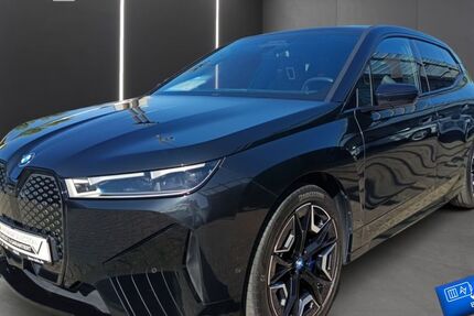 BMW iX 48.703 km 48.469 &euro; Bottrop 46236