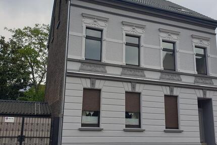 Wohnung Duisburg Mittelmeiderich - 3 Zimmer, 1 m&sup2;, 700&euro; | Angebot:25844080