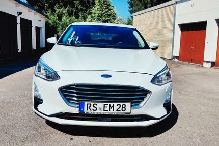 Ford Focus 137.000 km 8.300 &euro; Remscheid 42857