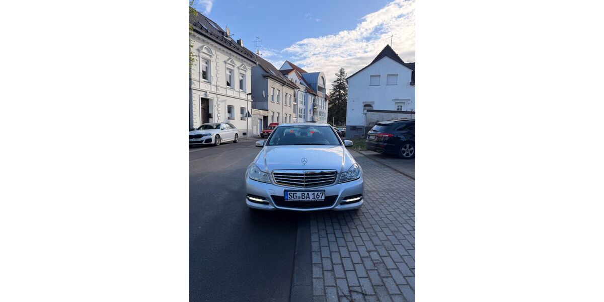 Mercedes-Benz C 180 123.000 km 8.500 &euro; Solingen 42697